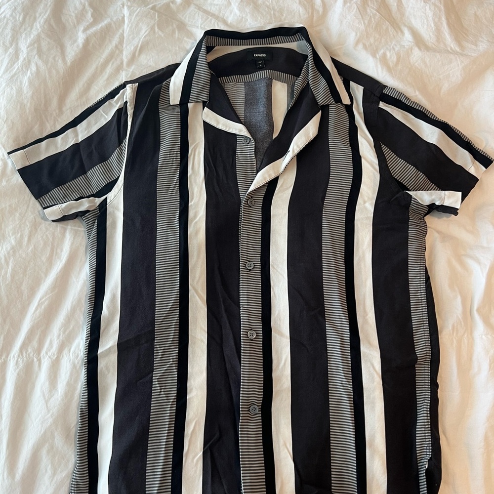 Express Black and White Casual Button Down Shirt